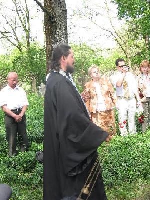 Лития на могиле Н.Н. Неплюева Лития на могиле Н.Н. Неплюева